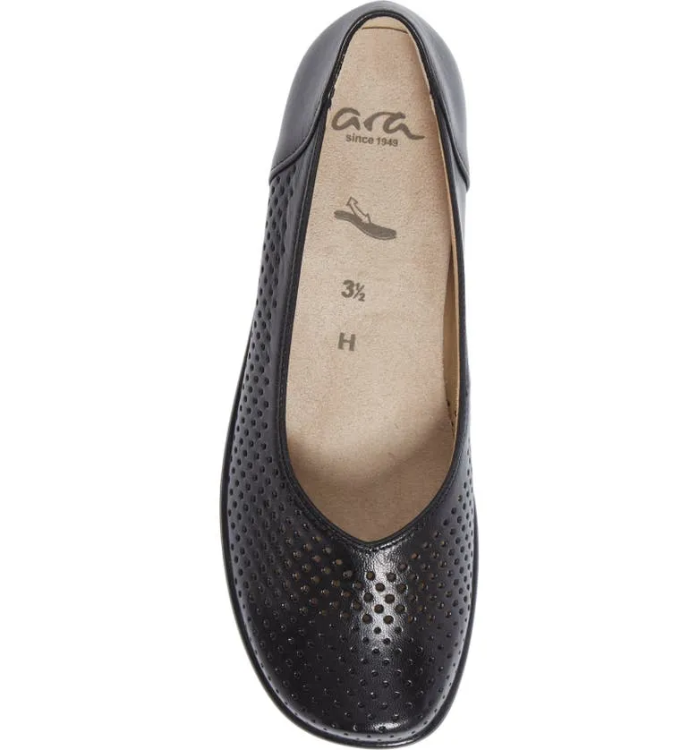 Ara Women's Avril Ballet Flats- Black