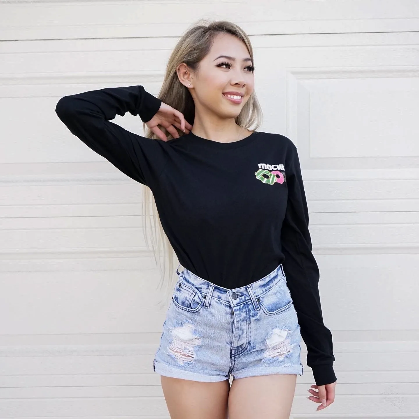 Mochi Donuts Long Sleeve T-Shirt (Black)
