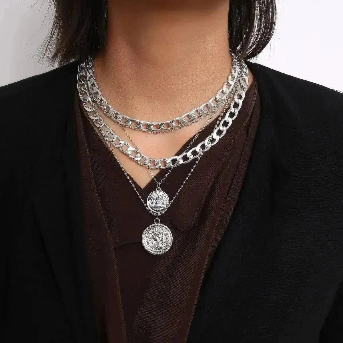 Women's Multi-Layer Medals Pendant Necklace - Elevate Your Style ✨