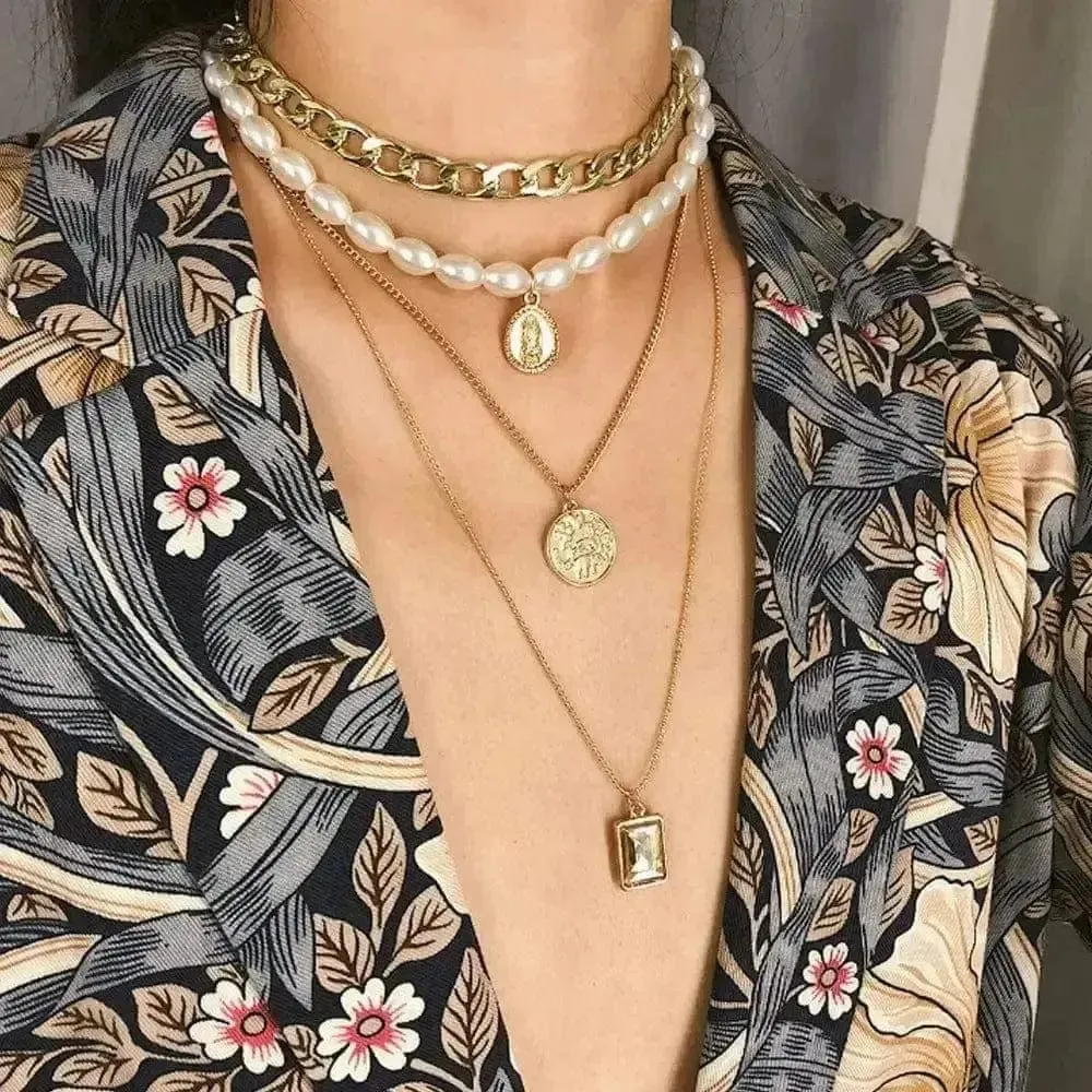 Women's Multi-Layer Medals Pendant Necklace - Elevate Your Style ✨